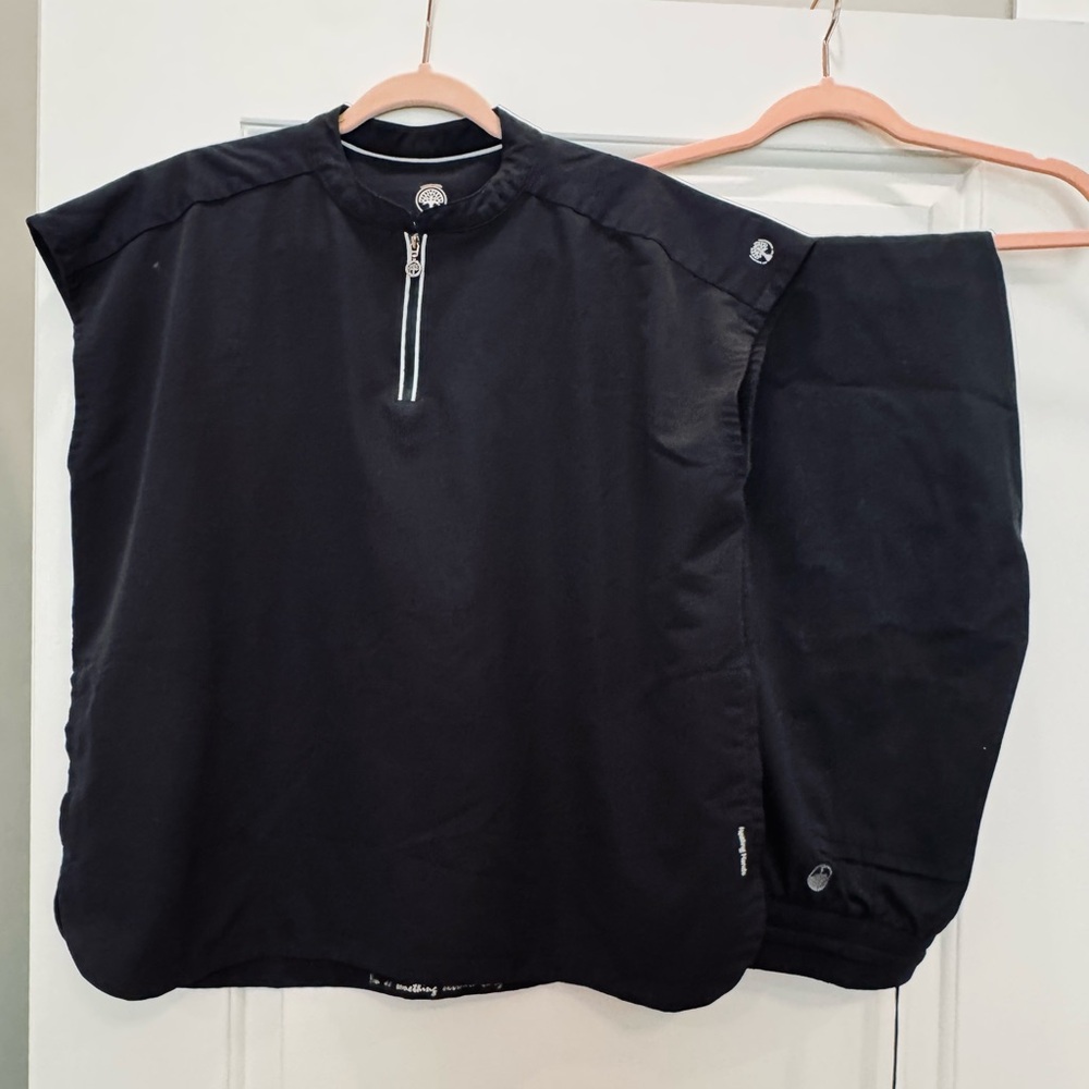 healing hands Black half zip scrub top, pants, & jacket set